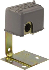 Square D - 1 NEMA Rated, DPST, Float Switch Pressure and Level Switch - Line-Load-Load-Line Terminal - Apex Tool & Supply
