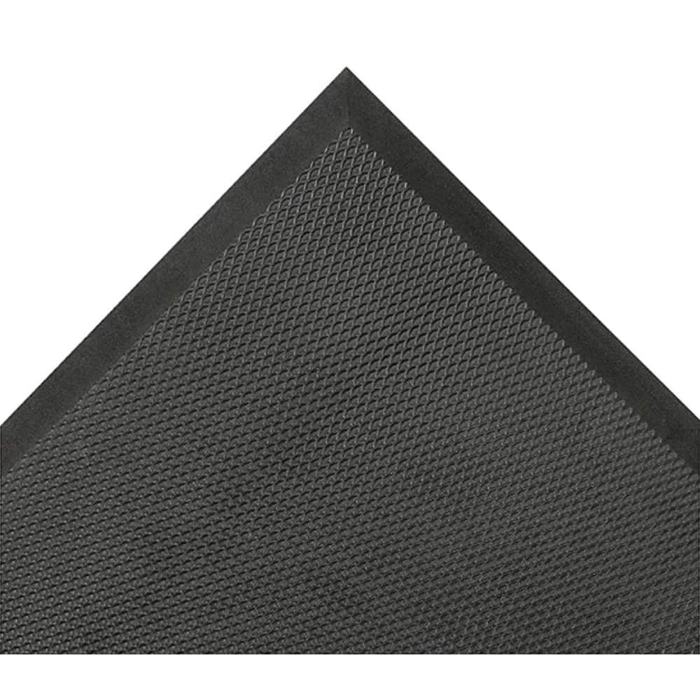 Anti-Fatigue Mat: 40.0000″ Length, 24.0000″ Wide, 3/4″ Thick, Nitrile Blend Rubber Foam, Beveled Edge, Medium Duty Raised Grid, Black, Wet/Dry and Oily Areas