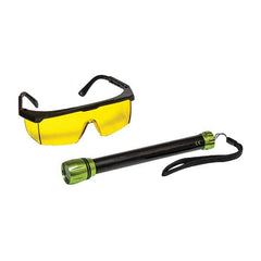 Made in USA - Automotive Leak Detection Lamps Type: 3 AA Batteries Wattage: 75 - Apex Tool & Supply