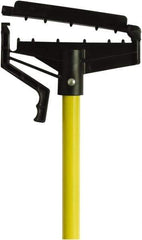 O-Cedar - 60" Standard Fiberglass Quick Connect Mop Handle - 1" Handle Diam, 1 to 5" Wet Mop Head Band, Use with Wet Mops - Apex Tool & Supply