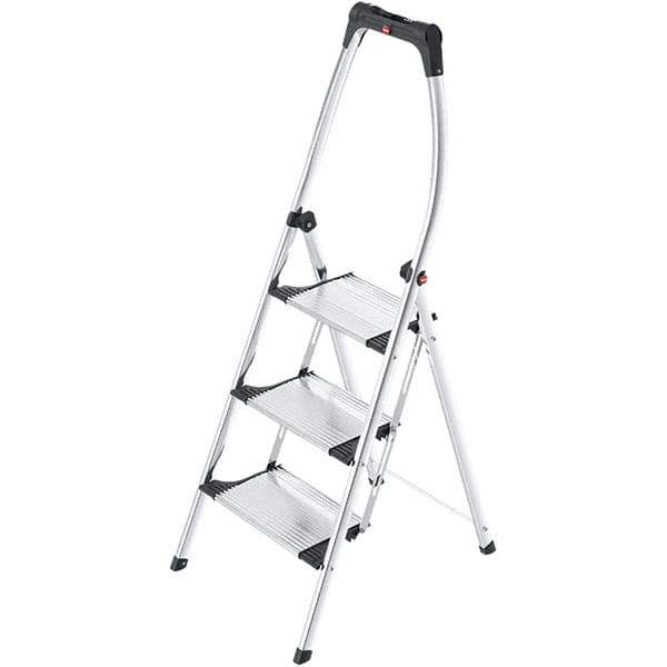 Hailo - 3 Steps, 4' 8" High, EN14183 Rating, Aluminum Step Ladder - 330 Lb Capacity, 21-17/64" Base Width - Apex Tool & Supply