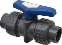 Simtech - 3/4" Pipe, Full Port, PVC True Union Design Ball Valve - Inline - Two Way Flow, FNPT x FNPT (with Socket Adapter) Ends, Tee Handle, 232 WOG - Apex Tool & Supply
