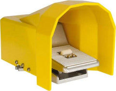 ARO/Ingersoll-Rand - Manually Operated Valves   Valve Type: Foot Pedal w/Guard    Actuator Type: Foot Pedal/Spring - Apex Tool & Supply