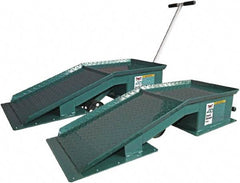 Safeguard - Wheel Step for Trucks & SUV Vehicles - 40,000 Lb Capacity, 9-1/2" Max Height, 18" Step Width x 45" Step Depth - Apex Tool & Supply