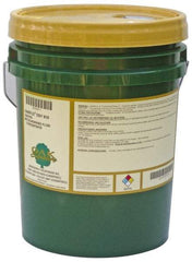Oak Signature - Oakflo DSY 910, 5 Gal Pail Cutting & Grinding Fluid - Synthetic, For Drilling, Milling, Sawing, Tapping, Turning - Apex Tool & Supply