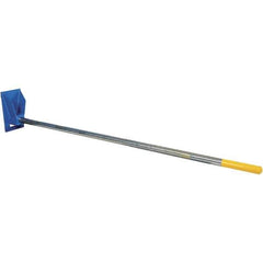 Vestil - 2,200 Lb Capacity Rug Ram/Carpet Pole - 11-1/2" Wide x 20-1/2" High - Apex Tool & Supply