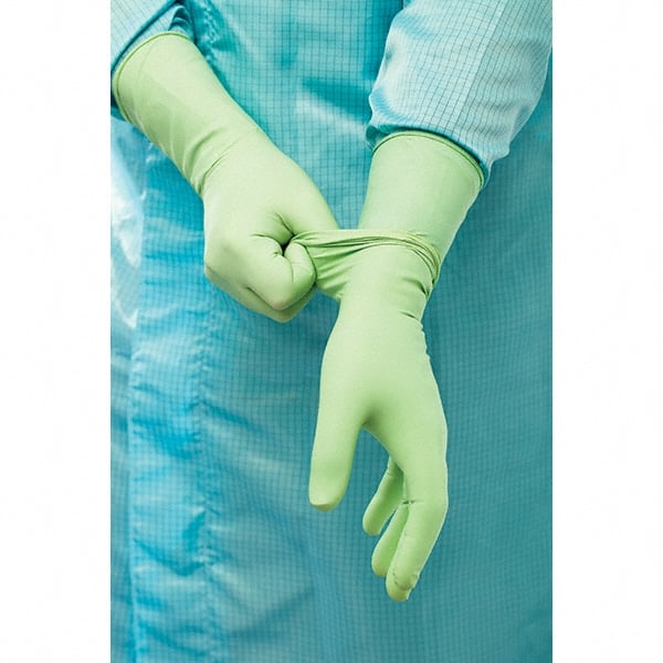 BioClean - Size 7.5, 6.3 mil, Cleanroom Grade, Powder Free Neoprene Disposable Gloves - Apex Tool & Supply
