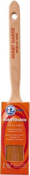Premier Paint Roller - 1-1/2" Oval Polyester Sash Brush - 2-1/2" Bristle Length, 7" Wood Sash Handle - Apex Tool & Supply