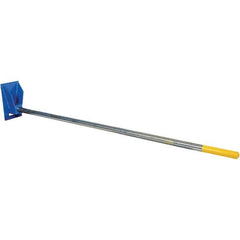 Vestil - 1,800 Lb Capacity Rug Ram/Carpet Pole - 11-1/2" Wide x 20-1/2" High - Apex Tool & Supply