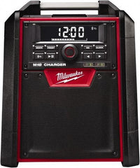 Milwaukee Tool - 18 Volt, Lithium-Ion Power Tool Charger - 1 hr to Charge, AC Wall Outlet Power Source - Apex Tool & Supply