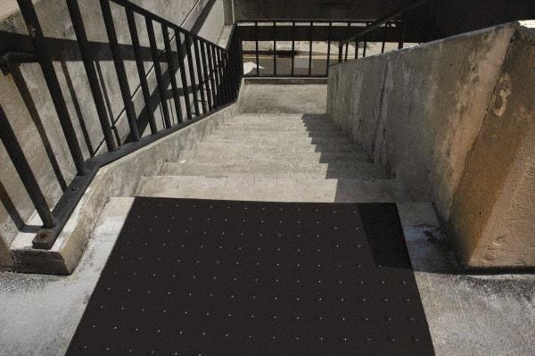 UltraTech - 4 Ft. Long x 2 Ft. Wide, Urethane Surface, Molded Bubble Entrance Matting - Outdoor, Heavy Traffic, Urethane, Black - Apex Tool & Supply