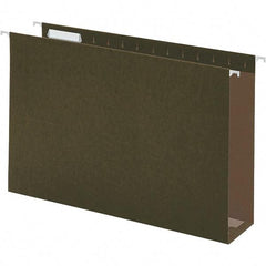 UNIVERSAL - 9-5/8 x 14-3/4", Legal, Standard Green, Hanging File Folder - 11 Point Stock, 1/3 Tab Cut Location - Apex Tool & Supply