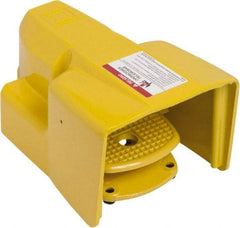 Square D - 1 Treadle, 0.6 Amp, Momentary (MO), DPDT, Electric Foot Switch - 2, 4 & 13 NEMA Rated, 11-1/2" Long x 6.8" Wide x 6-1/2" High - Apex Tool & Supply