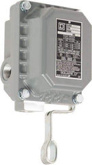 Square D - 7 and 9 NEMA Rated, DPST, Float Switch Pressure and Level Switch - 575 VAC, Line-Load-Load-Line Terminal - Apex Tool & Supply