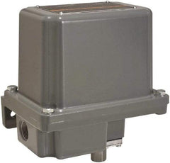 Square D - 7 and 9 NEMA Rated, SPDT, 1.5 to 75 psi, Electromechanical Pressure and Level Switch - Fixed Pressure, 120 VAC at 6 Amp, 125 VDC at 0.22 Amp, 240 VAC at 3 Amp, 250 VDC at 0.27 Amp, 1/4 Inch Connector, Screw Terminal, For Use with 9012G - Apex Tool & Supply