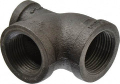 B&K Mueller - Size 1 x 1/2 x 1", Class 150, Malleable Iron Black Pipe Reducing Tee - 150 psi, Threaded End Connection - Apex Tool & Supply