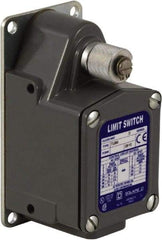 Square D - SPDT, 600 VAC, Screw Terminal, Rotary Spring Return Actuator, General Purpose Limit Switch - 1, 2, 4, 12, 13 NEMA Rating, IP67 IPR Rating - Apex Tool & Supply