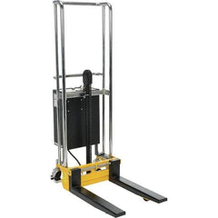 Vestil - 880 Lb Capacity, 59" Lift Height, Portable Workstation Manually Operated Lift - Apex Tool & Supply