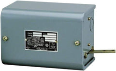 Square D - 1 NEMA Rated, DPST-DB, Float Switch Pressure and Level Switch - 575 VAC, Line-Load-Load-Line Terminal - Apex Tool & Supply