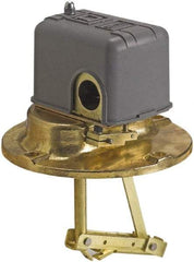 Square D - 1 NEMA Rated, DPST, Float Switch Pressure and Level Switch - 575 VAC, Line-Load-Load-Line Terminal - Apex Tool & Supply