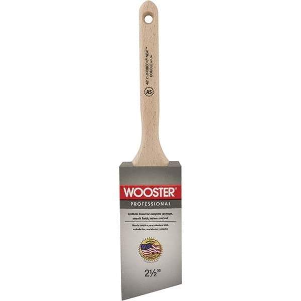 Wooster Brush - 2-1/2" Angled Synthetic Sash Brush - 2-15/16" Bristle Length, 7-7/8" Poly Foam Fluted Handle - Apex Tool & Supply
