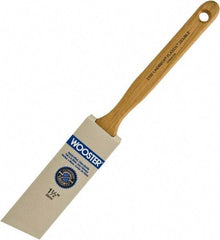 Wooster Brush - 1-1/2" Angled Hog Sash Brush - 2-7/16" Bristle Length, 7-7/8" Maple Fluted Handle - Apex Tool & Supply