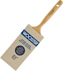 Wooster Brush - 2-1/2" Flat Hog Varnish Brush - 2-11/16" Bristle Length, 6-1/4" Maple Dowel Handle - Apex Tool & Supply