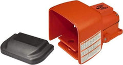 LINEMASTER - 1 Treadle, 10 Amp, 1/2 hp, Momentary (MO), 3PDT, Wireless Foot Switch - IP68 (Transmitter) & IPX1 (Receiver), Aluminum & Cast Iron, 230.3mm Long x 153.31mm Wide x 154.53mm High - Apex Tool & Supply