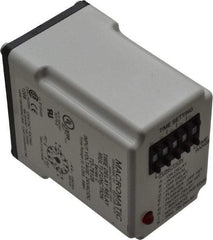 Macromatic - 11 Pin, 999 hr Delay, Multiple Range DPDT Time Delay Relay - 10 Contact Amp, 24 VAC/VDC, Pushbutton Thumbwheel - Apex Tool & Supply
