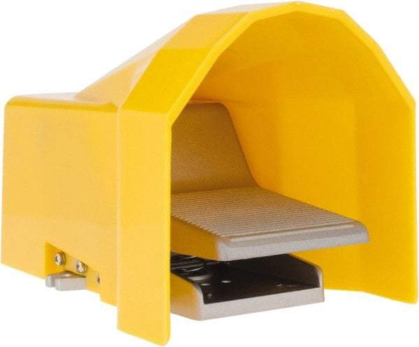 PRO-SOURCE - 1/4" NPT Manual Mechanical Valve - 3 Way, 2 Position, Foot Pedal/Spring with I Guard, 0.65 CV Rate & 127.98 Max psi - Apex Tool & Supply