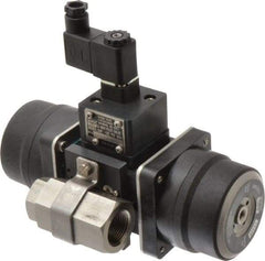 Gemini Valve - 3/4" Pipe, 720 psi WOG Rating Stainless Steel Pneumatic Spring Return with Solenoid Actuated Ball Valve - Reinforced PTFE Seal, Standard Port, Threaded (NPT) End Connection - Apex Tool & Supply