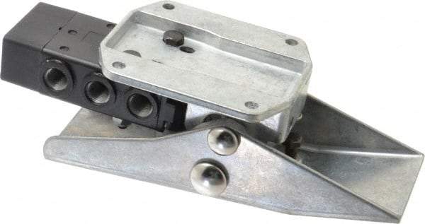 Norgren - 1/4" NPT Packed Spool Valve - 4-Way, Pedal Type, Spring Activation & 0.98 CV Rate - Apex Tool & Supply