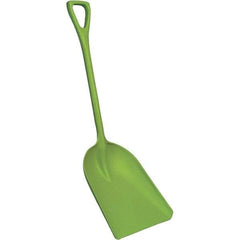 Remco - 17" High x 14" Wide Square Plastic Shovel - 42" Long Plastic D-Grip Handle, No Step - Apex Tool & Supply