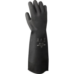 Chemical resistant unsupported neoprene 18″ 30-mil black unlined textured grip rolled cuff/medium - Apex Tool & Supply
